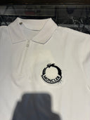 Polo zippé blanc à logo brodé contrasté