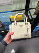 Sac à main en cuir