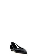 Ballerines en cuir ajouré