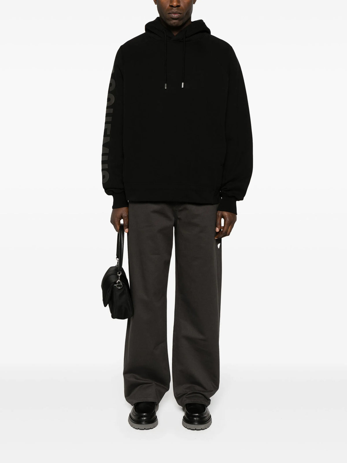 Le Hoodie Typo Jacquemus Noir — vue 2