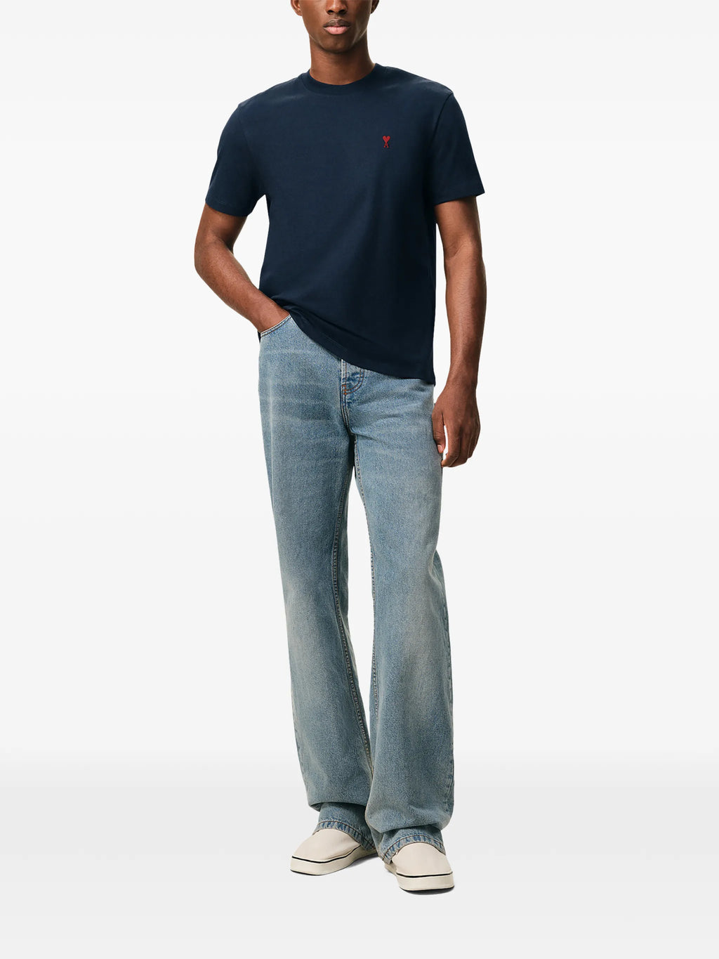 T-shirt Bleu Marine Ami de Coeur Rouge en Coton — Ami Paris — vue 2