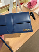 Sac épaule Le Bambino Long en cuir bleu marine