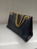 Sac porté épaule Crush Chain Large en cuir froissé noir