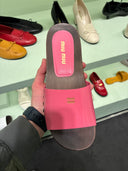 Mules plates vernies à plateforme bois rose