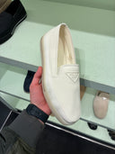 Chaussures basses slip-on en toile ivoire