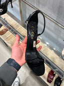Sandales à talon noires vernies à détail cristal Bamboo