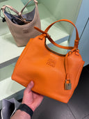 Sac porté épaule en cuir grainé orange abricot