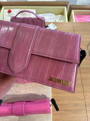 Sac épaule Le Bambino Long en cuir d’anguille rose mauve
