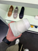 Sneakers matelassées en cuir blanc