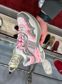 Sneakers runner techniques rose et gris