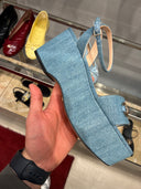 Sandales compensées denim bleu et détail mors métallique