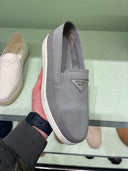 Chaussures basses slip-on en toile grises