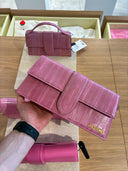 Sac épaule Le Bambino Long en cuir d’anguille rose mauve