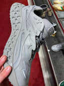 Sneakers runner techniques grises à semelle sculptée