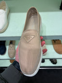 Chaussures basses slip-on en toile beige