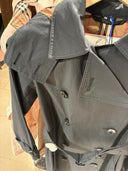 Trench long ceinturé en coton technique noir