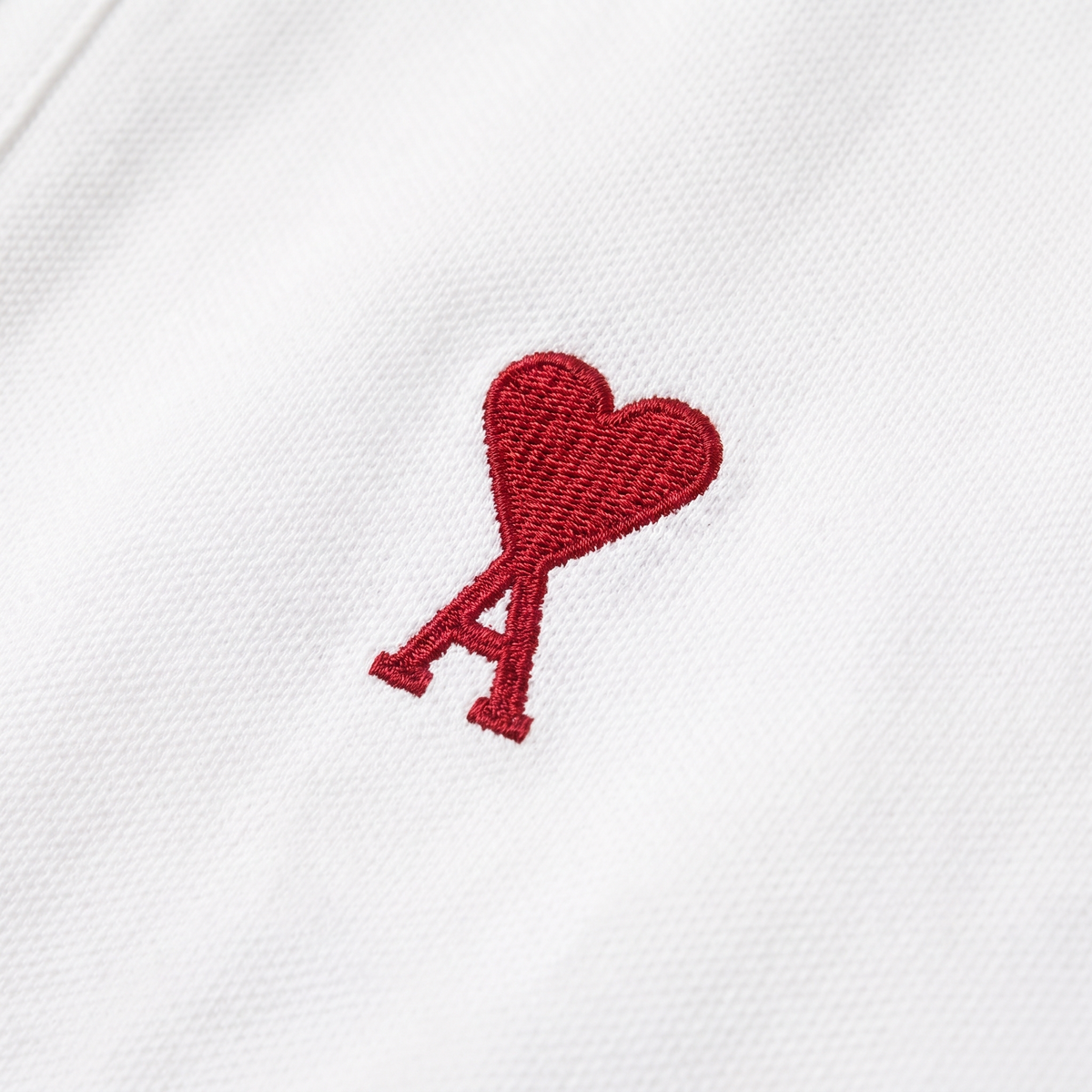Polo Manches Courtes Ami De Coeur en Coton – détail du logo