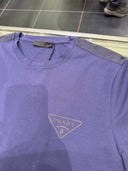 T-shirt en coton avec logo triangulaire ton sur ton et empiècements nylon bleu marine