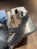 Sneakers Check beige taupe vintage à bride logo et empiècements suédés
