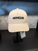 Casquette baseball en coton écru à logo brodé noir