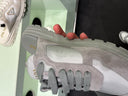 Sneakers mule runner en nylon et suède gris perle