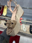 Sandales compensées toile GG beige et détail mors métallique