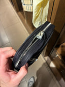 Trousse de toilette en nylon noir avec logo appliqué