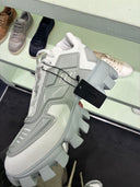 Sneakers techniques Cloudbust Thunder blanches et grises