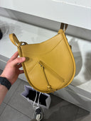 Sac hobo en cuir lisse jaune moutarde