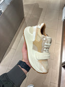 Sneakers épaisses à bride logo et empiècements check beige clair