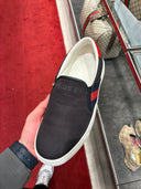 Chaussures sans lacets slip-on noires bande Web bleu et rouge