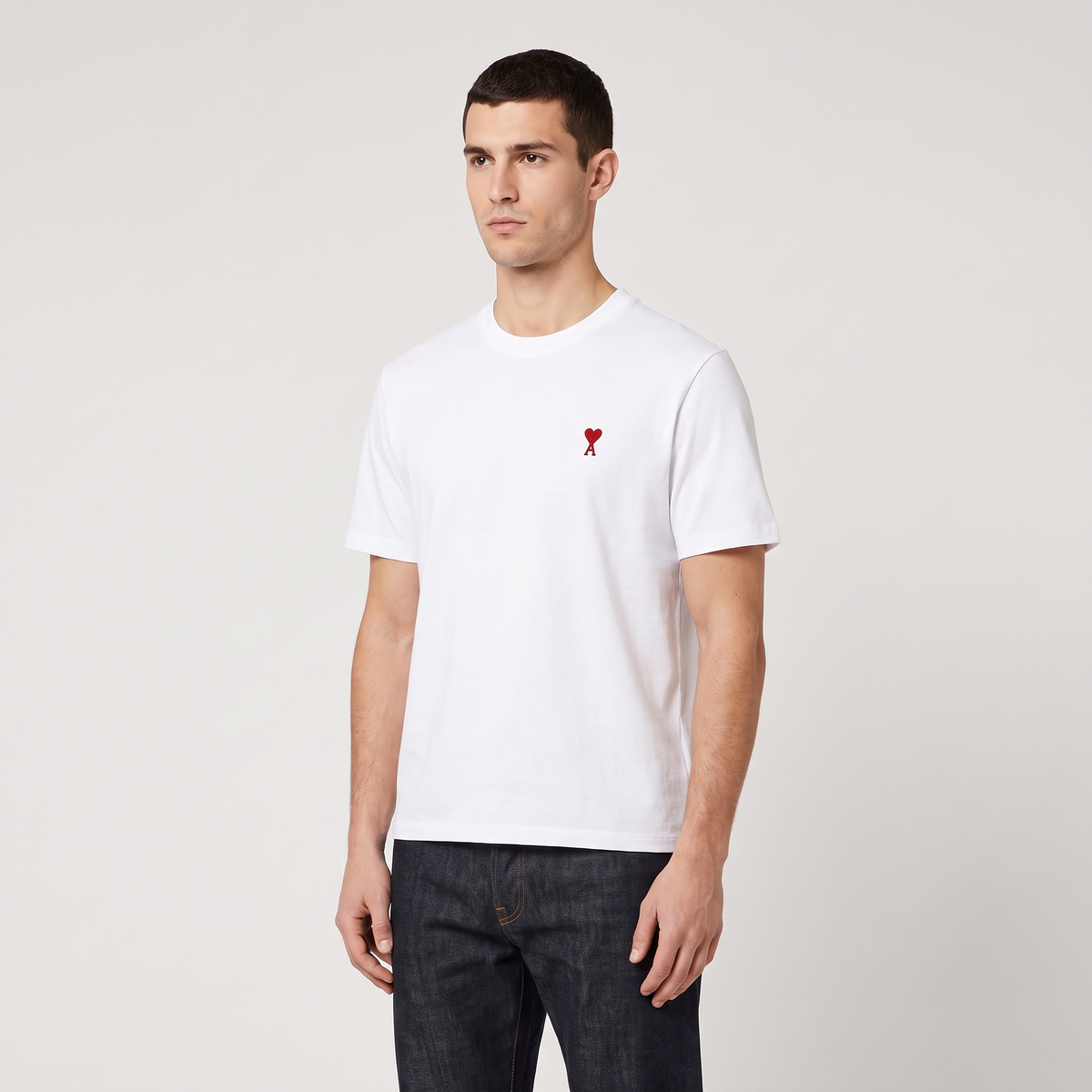 T-shirt Ami de Coeur en Coton – porté – trois-quarts