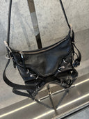 Sac hobo compact en cuir grainé à bandoulière ajustable