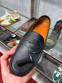Mocassins en cuir lisse noir avec bande Web