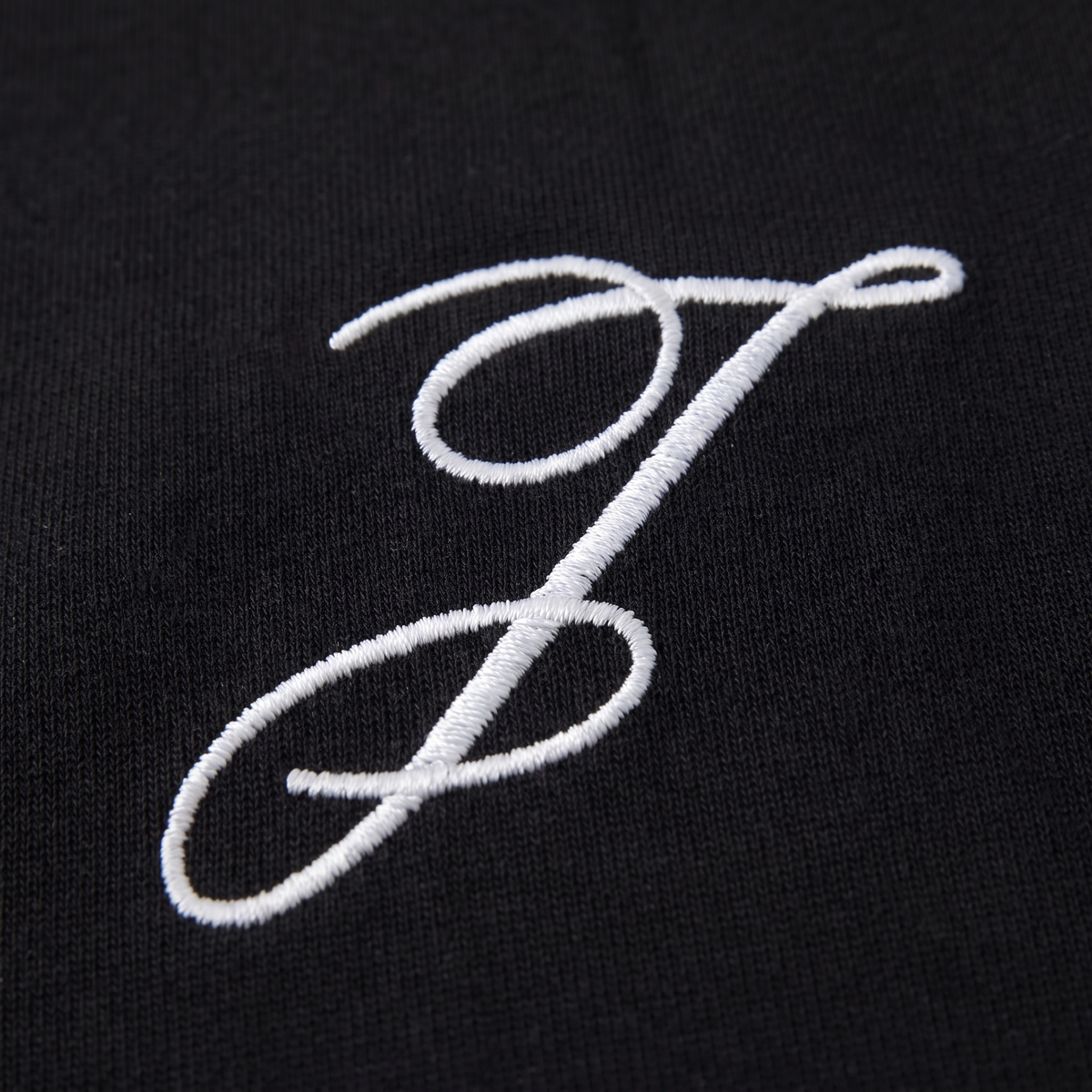 Le t-shirt Logo Jacquemus Black – détail du logo