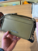 Sacoche rectangulaire en cuir kaki