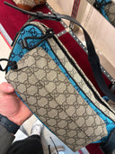 Sac bandoulière GG Supreme bleu électrique multi-poches