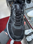 Sneakers runner oversize Web Stripe noires et grises