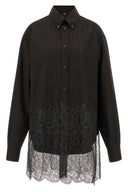 Chemise en laine et dentelle