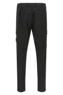 Logo sur pantalon cargo