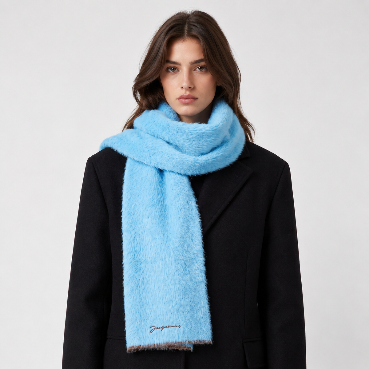 L'écharpe Jacquemus Neve Light Blue