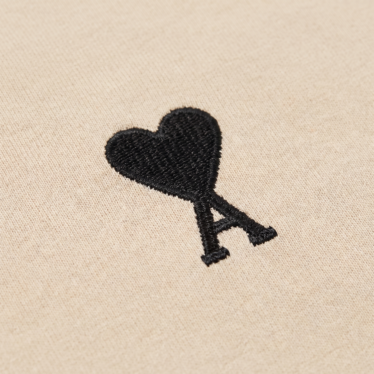 T-shirt Beige Ami De Coeur Noir En Coton – détail du logo