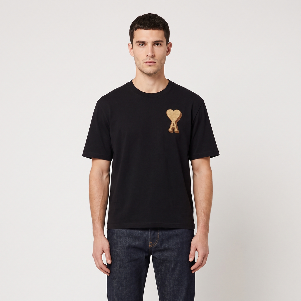 T-shirt Noir Ami De Coeur 3D en Coton – porté – face