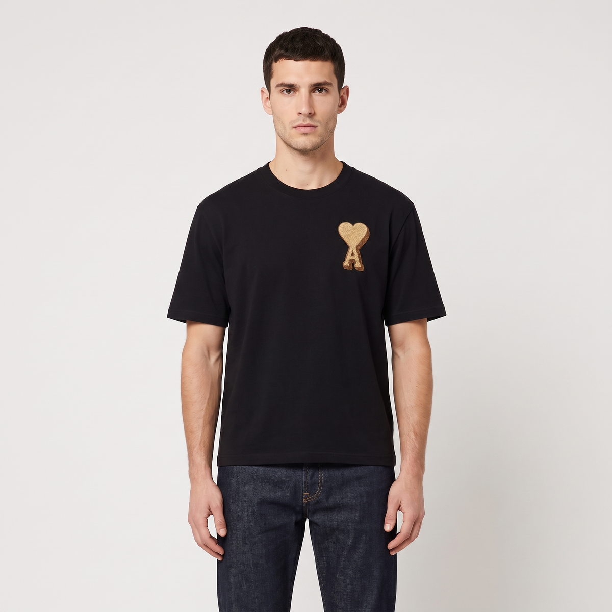 T-shirt Noir Ami De Coeur 3D en Coton – porté – face