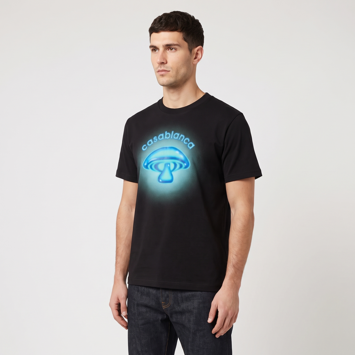 T-shirt Casablanca Airbrush Mushroom – porté – trois-quarts