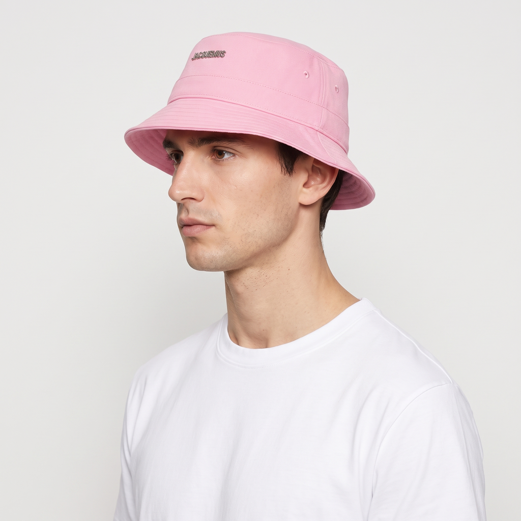 Le Bob Gadjo Jacquemus Light Pink – porté – trois-quarts