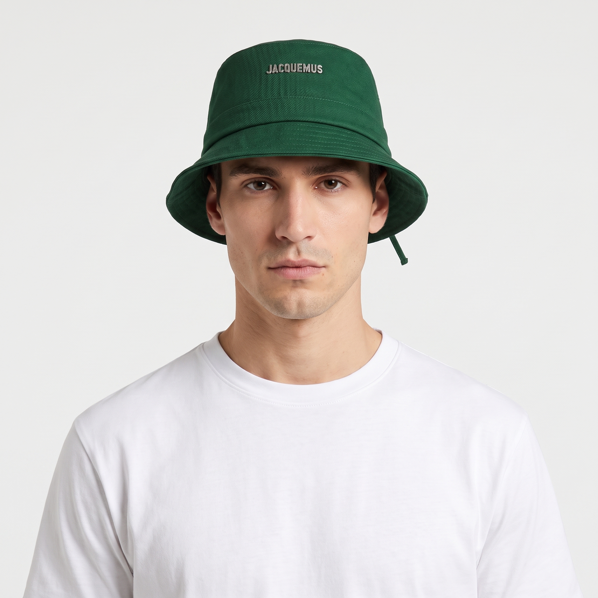 Le Bob Gadjo Jacquemus Green – porté – face