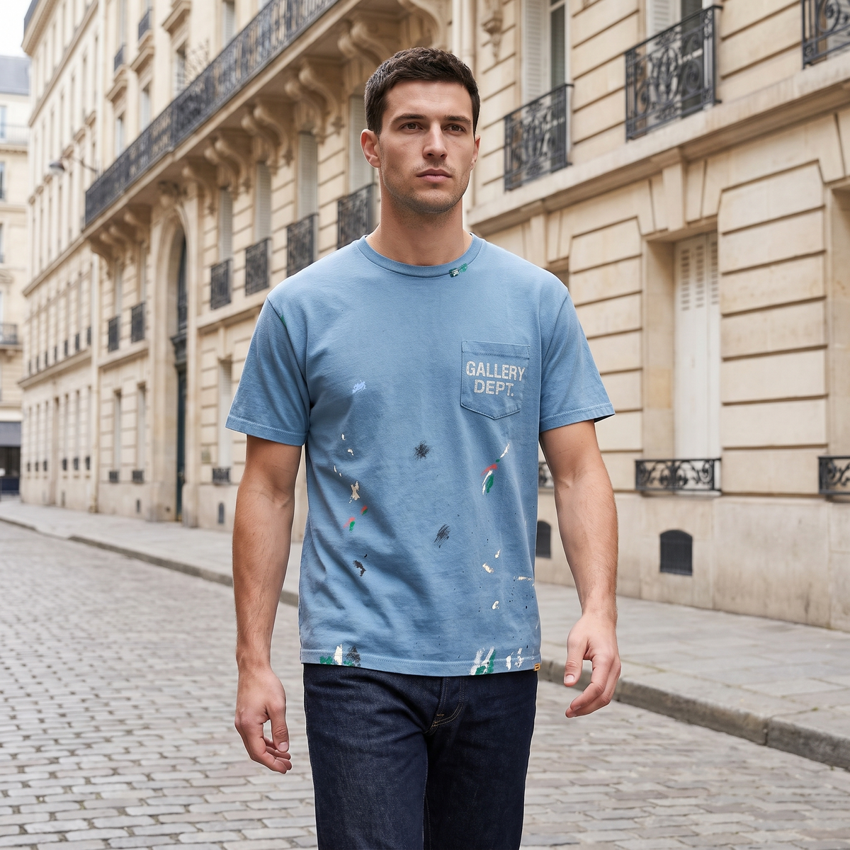 T-shirt Gallery Dept. Vintage Logo Painted Dusty Blue – porté – ambiance