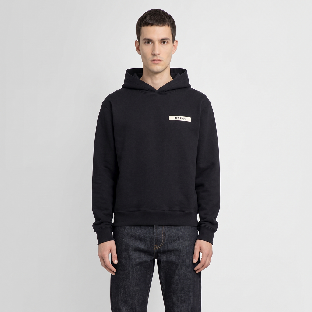 Le Hoodie Gros Grain Jacquemus Noir – porté – face