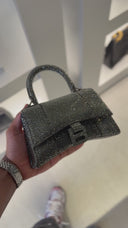 Sac à main Hourglass Top Handle à strass gris fumé